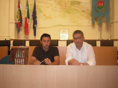 L'assessore all'ambiente Matteo Gualano e il presidente di Picenambiente Leonardo Collina